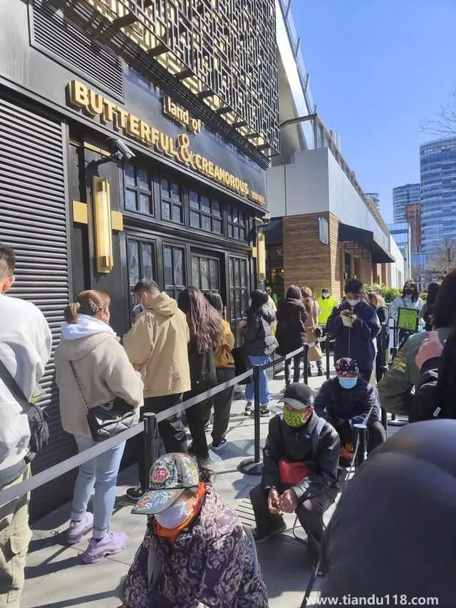 網(wǎng)紅店的沒落 從無人排隊(duì)開始 你怎么看(圖2) 網(wǎng)紅店的沒落 從無人排隊(duì)開始 你怎么看(圖2)