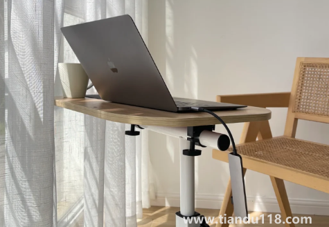 電腦桌放陽(yáng)臺(tái)會(huì)曬壞嗎(陽(yáng)臺(tái)放電腦桌怎樣避免太陽(yáng)曬)(圖3) 電腦桌放陽(yáng)臺(tái)會(huì)曬壞嗎3