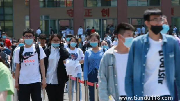 2022高考送花考前送還結(jié)束送(2022高考完送什么花給女孩子最適合)(圖3) 2022高考送花考前送還結(jié)束送3