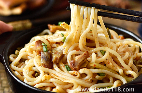 米粉可以一直泡在水里保存嗎（濕米粉冷凍還是冷藏）