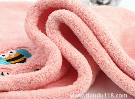 頭罩型干發(fā)帽怎么戴(家里有吹風(fēng)機(jī)還有必要買干發(fā)帽嗎)(圖3) 頭罩型干發(fā)帽怎么戴 3