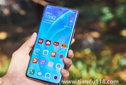 榮耀60pro相當于華為什么檔次(榮耀60pro是5g手機嗎)(圖2) 榮耀60pro相當于華為什么檔次2