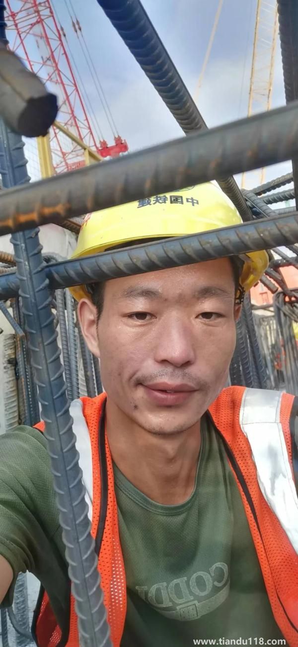 90后小伙被誤認(rèn)為60后，數(shù)萬網(wǎng)友卻為他點(diǎn)贊