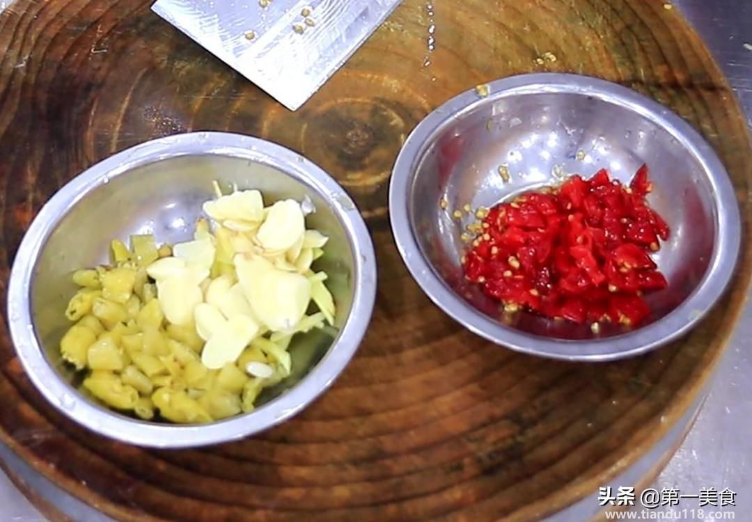 家常酸菜魚的做法（家常酸菜魚怎么做）(圖6)