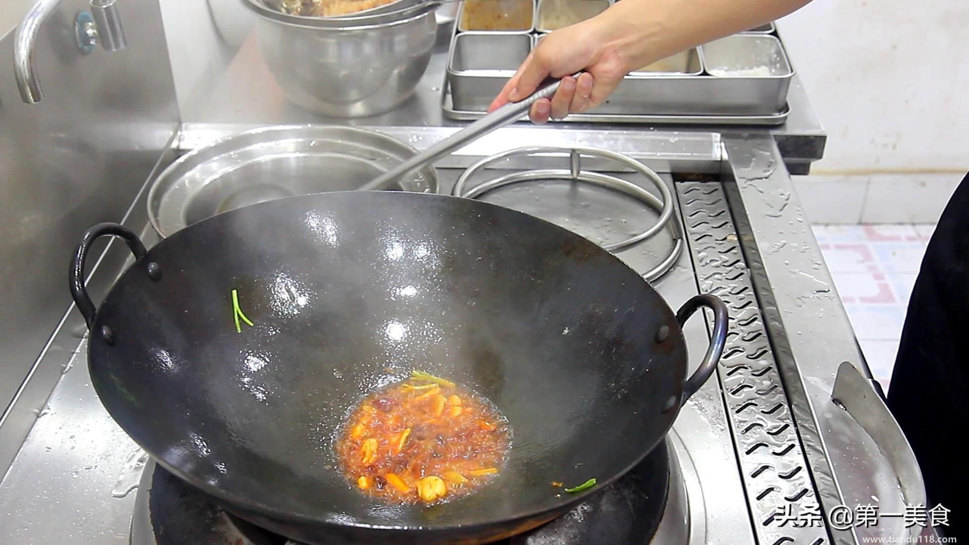 紅燒帶魚的做法(紅燒帶魚怎么做)(圖8) 紅燒帶魚的做法(紅燒帶魚怎么做)(圖8)