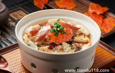 梭子蟹肚子底下一堆黃的能吃嗎(吃梭子蟹的注意事項)(圖2) 梭子蟹肚子底下一堆黃的能吃嗎2