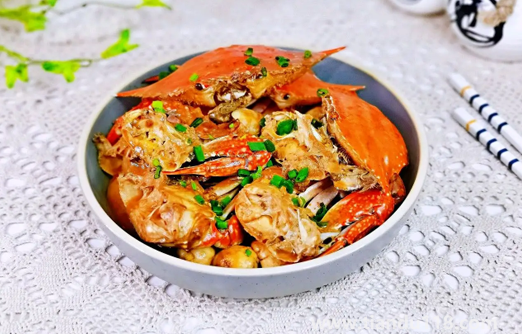 梭子蟹蒸的時(shí)候皮筋要拿掉嗎（清蒸梭子蟹的做法）