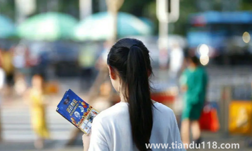 大學(xué)開(kāi)學(xué)要不要貧困證明(大學(xué)里面的貧困證明怎么開(kāi))(圖2) 大學(xué)開(kāi)學(xué)要不要貧困證明2