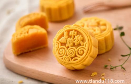 坐飛機(jī)可以帶月餅禮盒嗎(月餅有哪些口味)(圖3) 坐飛機(jī)可以帶月餅禮盒嗎3