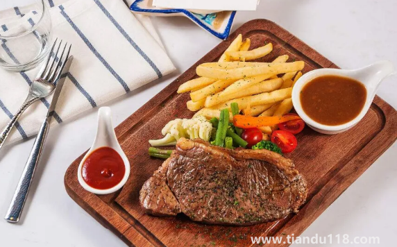 牛排一般多少錢一份(吃牛排的注意事項(xiàng))(圖3) 牛排一般多少錢一份3