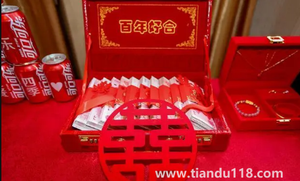 訂婚和結(jié)婚時間可以跨年嗎(結(jié)婚哪些是要注意的)(圖3) 訂婚和結(jié)婚時間可以跨年嗎3