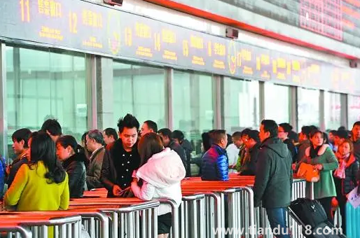 2022年國慶節(jié)高鐵火車票什么時(shí)候開售(國慶節(jié)坐高鐵火車怎么防護(hù))(圖2) 2022年國慶節(jié)高鐵火車票什么時(shí)候開售2