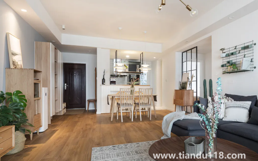 新房悶幾天通風(fēng)一天還是一直通風(fēng)（新房裝修放些什么植物）