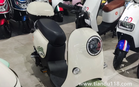 雅迪石墨烯電池是靠譜嗎(雅迪石墨烯電池不耐用嗎)(圖3) 雅迪石墨烯電池是靠譜嗎3