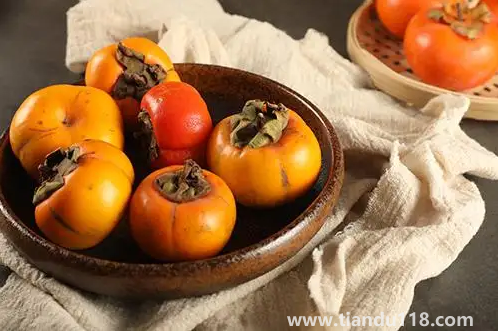 硬柿子放久了會變成軟柿子嗎(硬柿子和軟柿子的區(qū)別)(圖3) 硬柿子放久了會變成軟柿子嗎3