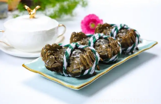 買來的活螃蟹暫時不吃怎么保存(螃蟹放冰箱能放多久)(圖2) 買來的活螃蟹暫時不吃怎么保存2