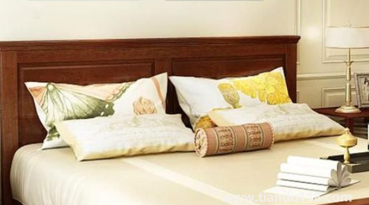 屬兔的人臥室適合掛什么畫(臥室掛畫有什么講究)(圖2) 屬兔的人臥室適合掛什么畫2