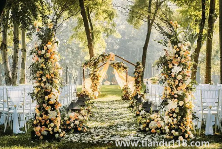 2022婚禮至少提前多久開(kāi)始籌備(籌備婚禮要考慮哪些問(wèn)題)(圖3) 2022婚禮至少提前多久開(kāi)始籌備3