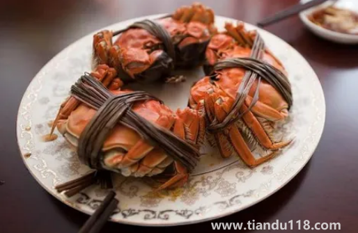 活螃蟹怎么保存到第二天吃（活螃蟹怎么保存一個月）