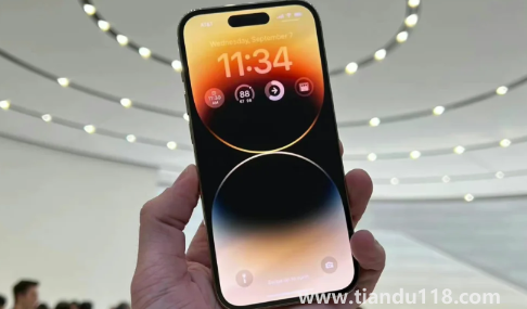 iPhone14會(huì)被掰彎嗎（蘋果iPhone14會(huì)進(jìn)水嗎）