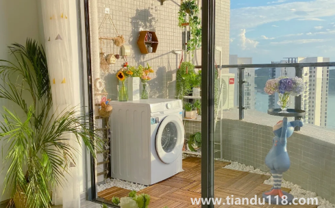 開放式陽臺能裝電動晾衣架嗎(開放式陽臺要不要鋪過門石)(圖1) 開放式陽臺能裝電動晾衣架嗎1