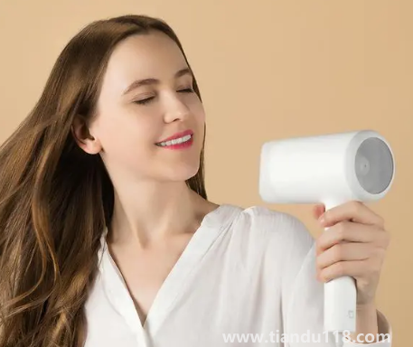 吹風機線粗的好還是細的好(吹風機是不是線越粗越好用)(圖2) 吹風機線粗的好還是細的好2