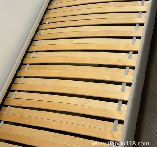 為什么排骨架間隙寬對(duì)床墊有影響(排骨架間隙大最簡(jiǎn)單辦法)(圖3) 為什么排骨架間隙寬對(duì)床墊有影響3