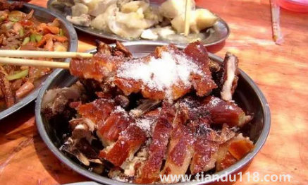 婚宴酒席價格一般多少錢(普通縣城和小城市酒席價格會差多少)(圖2) 婚宴酒席價格一般多少錢2