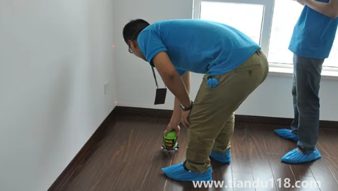 房子在驗收后發(fā)現(xiàn)墻面空鼓誰負責(zé)(交房注意事項是什么)(圖2) 房子在驗收后發(fā)現(xiàn)墻面空鼓誰負責(zé)2