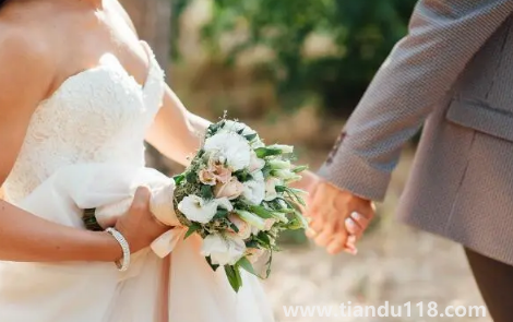 結(jié)婚前三天不得見面是真的嗎(新人結(jié)婚的注意禁忌)(圖1) 結(jié)婚前三天不得見面是真的嗎1