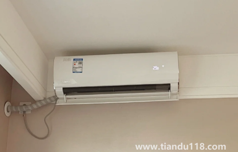 外面風(fēng)大空調(diào)內(nèi)機(jī)為什么咚咚響(空調(diào)掛機(jī)怎樣掛在墻上)(圖2) 外面風(fēng)大空調(diào)內(nèi)機(jī)為什么咚咚響2