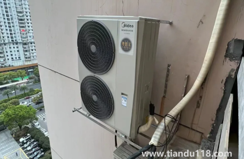 空調(diào)外機(jī)放置飄窗會漏水嗎2