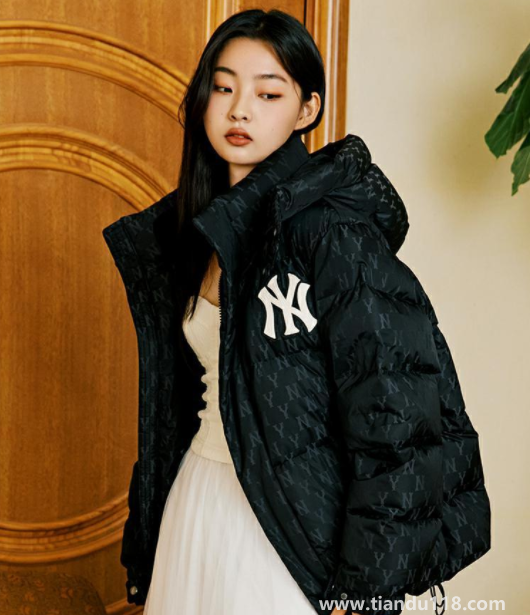 一件白鵝絨的羽絨服什么價位（1000多元的鵝絨服值嗎）