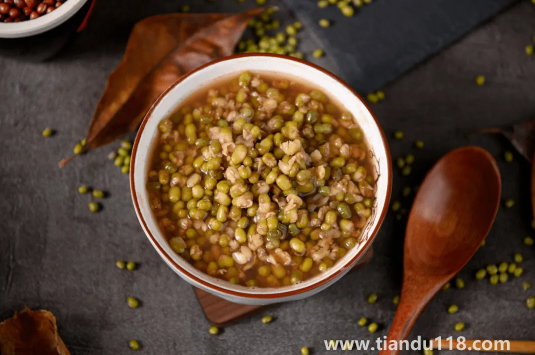 嗓子疼喝綠豆湯管用嗎（嗓子疼要注意什么）