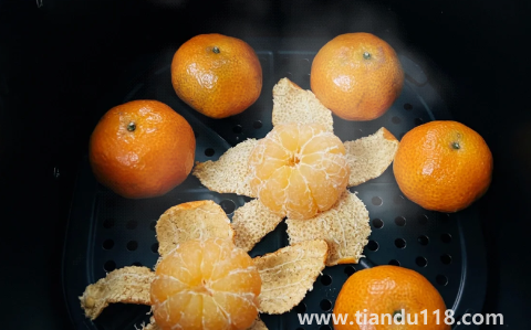 給寶寶吃了燃?xì)庠羁镜拈僮佑惺聠幔鹃僮佑么箝僮舆€是小橘子好吃）