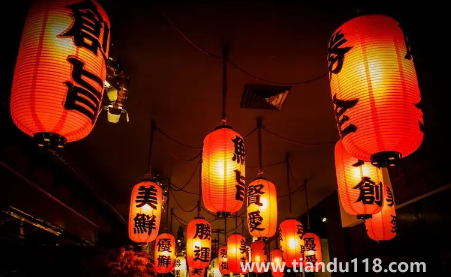 2023春節(jié)燈籠可以掛一年嗎（燈籠一旦掛了就每年都要掛嗎）