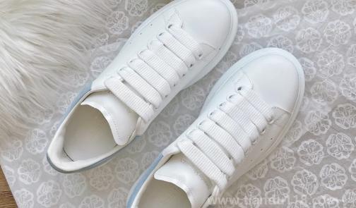 麥昆代購1000多是真的嗎（麥昆小白鞋正品多少錢）