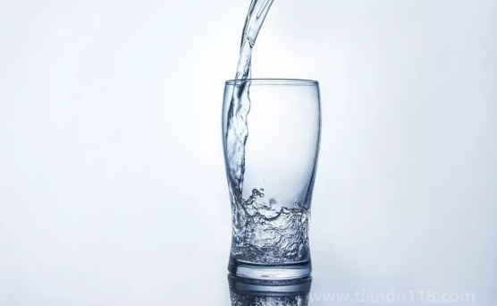 淡鹽水對喉嚨痛有幫助嗎（喉嚨痛怎么辦最快最有效緩解）