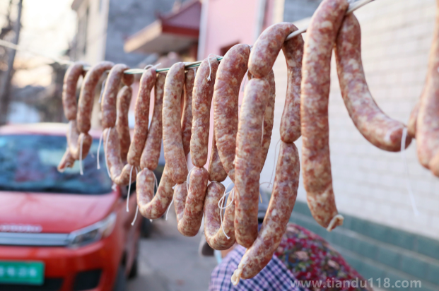 香腸灌好后是放一夜好還是直接曬（香腸不曬陰干可以嗎）