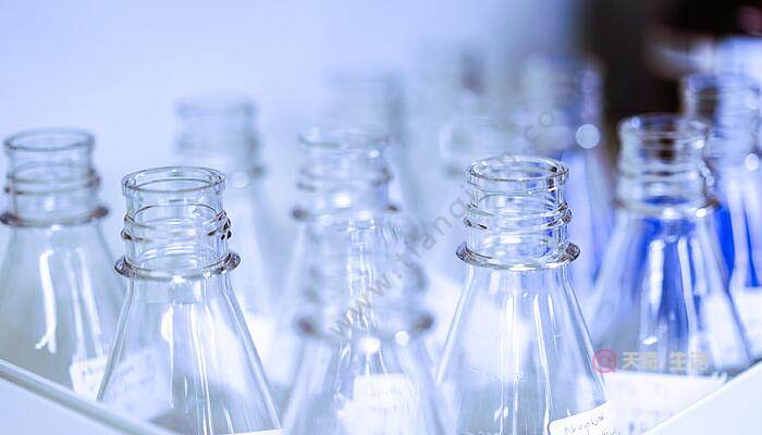 氫氧化鈉和稀鹽酸反應(yīng) 氫氧化鈉加稀鹽酸現(xiàn)象(圖2) 氫氧化鈉和稀鹽酸反應(yīng)